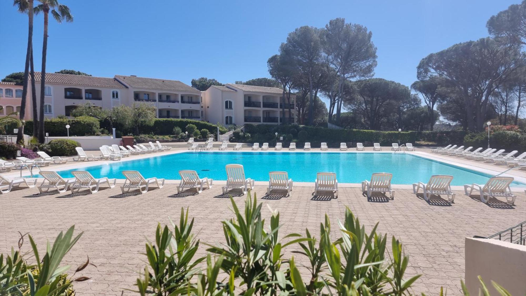 Apartment Chez K&d Avec Piscine St Raphael Saint-Raphael (Var)